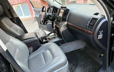 Toyota Land Cruiser 200, 2009 год, 3 100 000 рублей, 26 фотография