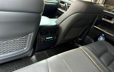 Toyota Land Cruiser 200, 2009 год, 3 100 000 рублей, 32 фотография