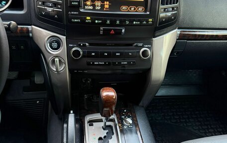 Toyota Land Cruiser 200, 2009 год, 3 100 000 рублей, 28 фотография