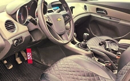Chevrolet Cruze II, 2010 год, 618 000 рублей, 7 фотография