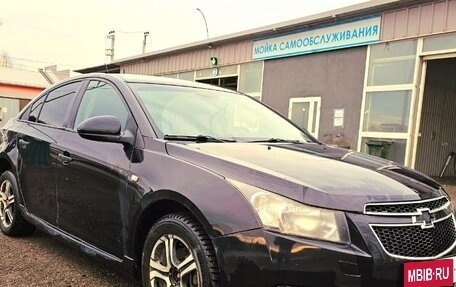 Chevrolet Cruze II, 2010 год, 618 000 рублей, 2 фотография