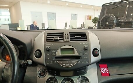 Toyota RAV4, 2006 год, 1 030 000 рублей, 19 фотография