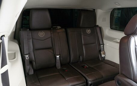 Cadillac Escalade III, 2013 год, 1 999 000 рублей, 10 фотография