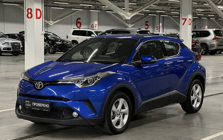 Toyota C-HR I рестайлинг, 2019 год, 2 399 000 рублей, 5 фотография