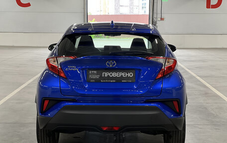 Toyota C-HR I рестайлинг, 2019 год, 2 399 000 рублей, 10 фотография