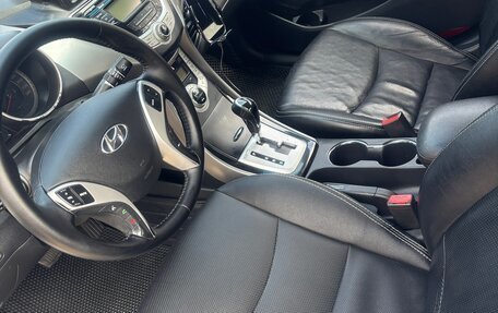 Hyundai Avante, 2012 год, 930 000 рублей, 6 фотография
