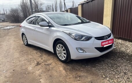 Hyundai Avante, 2012 год, 930 000 рублей, 2 фотография