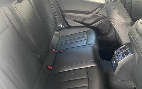 Audi A4, 2016 год, 2 000 000 рублей, 16 фотография