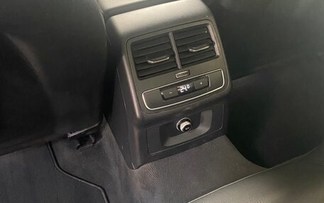 Audi A4, 2016 год, 2 000 000 рублей, 17 фотография