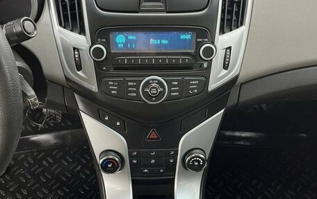 Chevrolet Cruze II, 2013 год, 857 000 рублей, 20 фотография