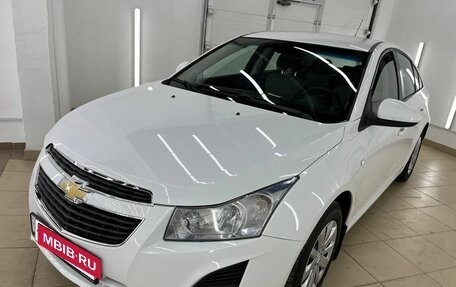 Chevrolet Cruze II, 2013 год, 857 000 рублей, 2 фотография