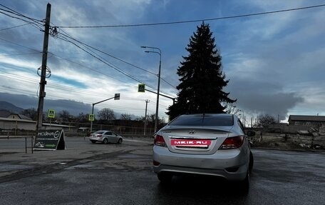 Hyundai Solaris II рестайлинг, 2012 год, 780 000 рублей, 4 фотография