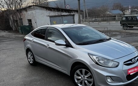 Hyundai Solaris II рестайлинг, 2012 год, 780 000 рублей, 11 фотография