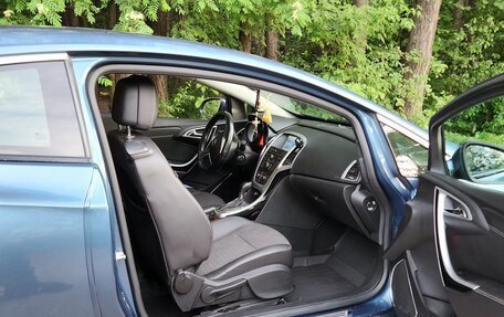 Opel Astra J, 2013 год, 585 000 рублей, 11 фотография
