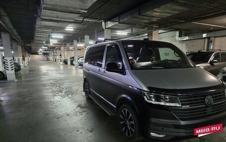 Volkswagen Multivan T6 рестайлинг, 2020 год, 5 800 000 рублей, 7 фотография