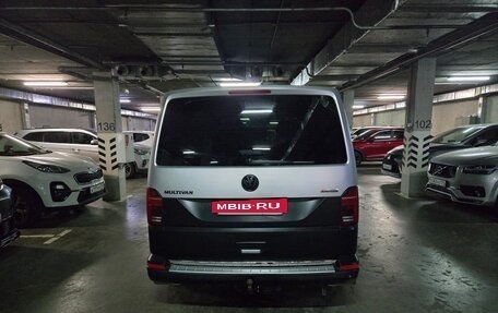Volkswagen Multivan T6 рестайлинг, 2020 год, 5 800 000 рублей, 5 фотография