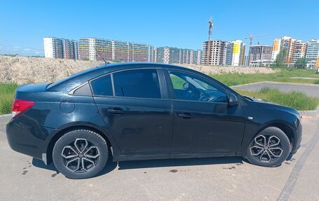 Chevrolet Cruze II, 2011 год, 600 000 рублей, 3 фотография