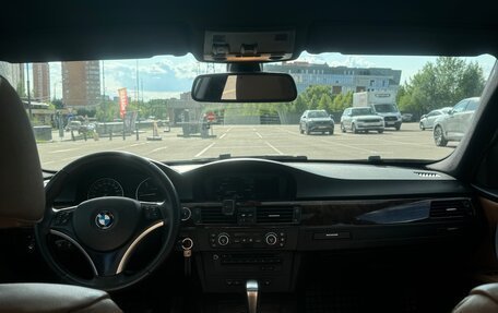 BMW 3 серия, 2009 год, 1 590 000 рублей, 2 фотография