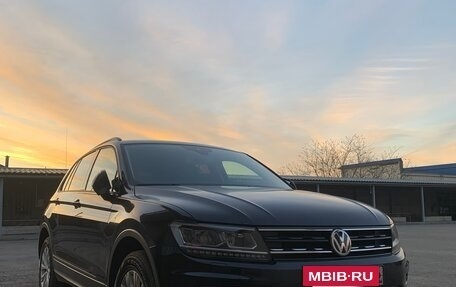 Volkswagen Tiguan II, 2020 год, 2 650 000 рублей, 2 фотография