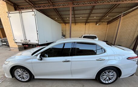 Toyota Camry, 2019 год, 2 500 000 рублей, 3 фотография