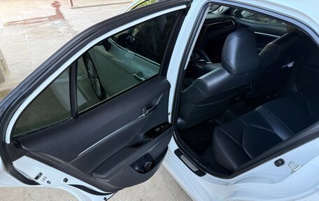 Toyota Camry, 2019 год, 2 500 000 рублей, 12 фотография