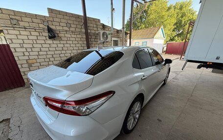Toyota Camry, 2019 год, 2 500 000 рублей, 6 фотография