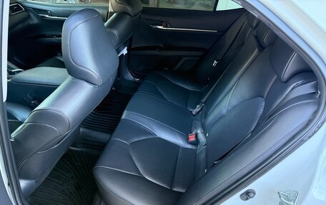 Toyota Camry, 2019 год, 2 500 000 рублей, 13 фотография