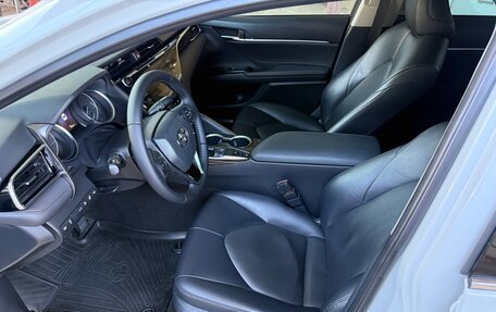 Toyota Camry, 2019 год, 2 500 000 рублей, 10 фотография