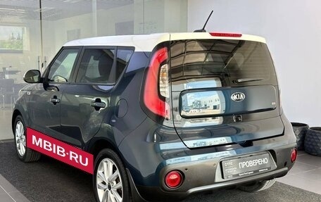 KIA Soul II рестайлинг, 2016 год, 1 399 000 рублей, 8 фотография