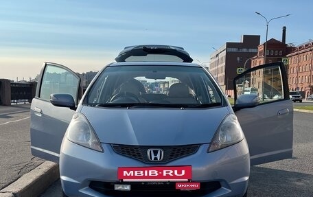 Honda Fit III, 2009 год, 770 000 рублей, 3 фотография