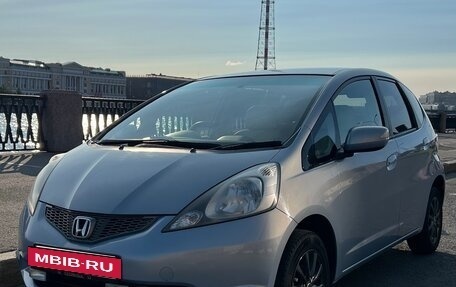 Honda Fit III, 2009 год, 770 000 рублей, 2 фотография