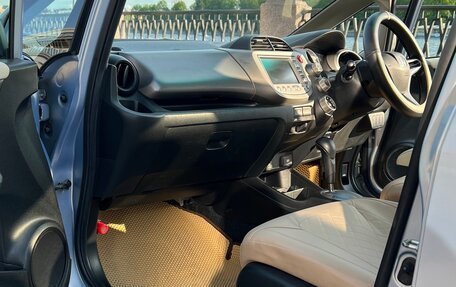 Honda Fit III, 2009 год, 770 000 рублей, 20 фотография