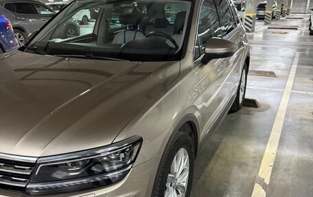 Volkswagen Tiguan II, 2018 год, 3 150 000 рублей, 4 фотография