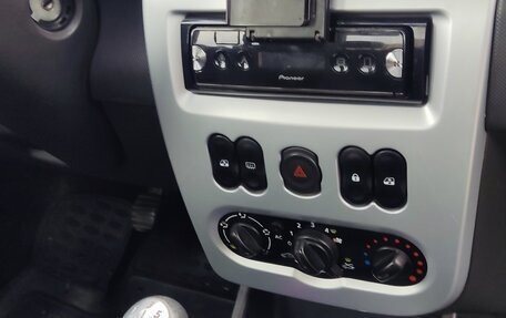 Renault Logan I, 2010 год, 490 000 рублей, 9 фотография