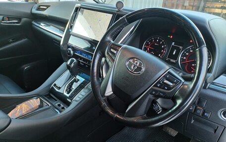 Toyota Vellfire II, 2019 год, 4 300 000 рублей, 6 фотография