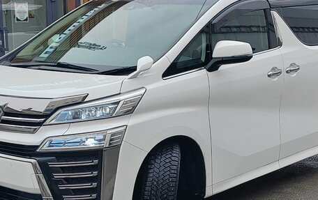 Toyota Vellfire II, 2019 год, 4 300 000 рублей, 16 фотография