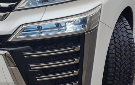 Toyota Vellfire II, 2019 год, 4 300 000 рублей, 14 фотография