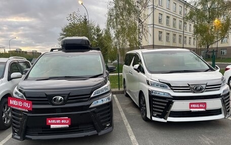Toyota Vellfire II, 2019 год, 4 300 000 рублей, 3 фотография