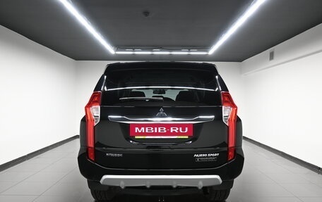 Mitsubishi Pajero Sport III рестайлинг, 2019 год, 3 145 000 рублей, 4 фотография