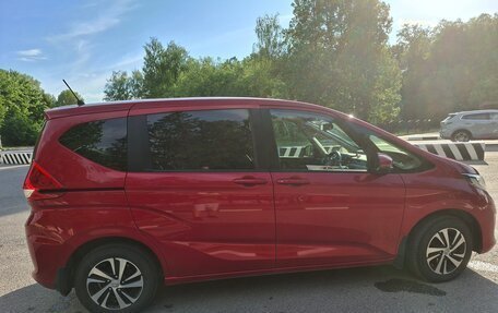 Honda Freed II, 2019 год, 1 950 000 рублей, 10 фотография