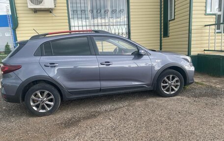 KIA Rio IV, 2021 год, 1 420 000 рублей, 2 фотография