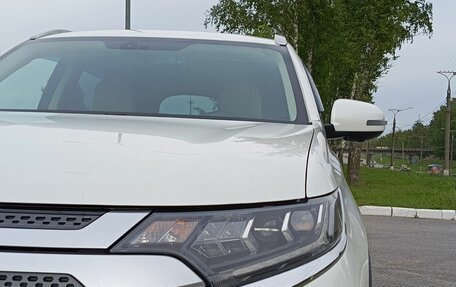Mitsubishi Outlander III рестайлинг 3, 2019 год, 2 669 000 рублей, 21 фотография