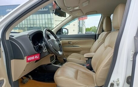 Mitsubishi Outlander III рестайлинг 3, 2019 год, 2 669 000 рублей, 20 фотография