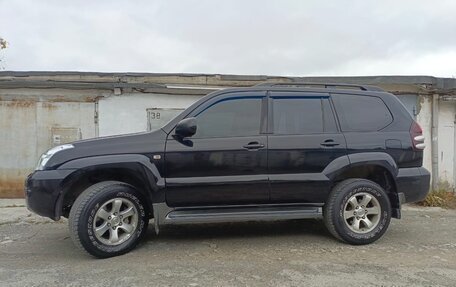 Toyota Land Cruiser Prado 120 рестайлинг, 2006 год, 1 895 000 рублей, 1 фотография