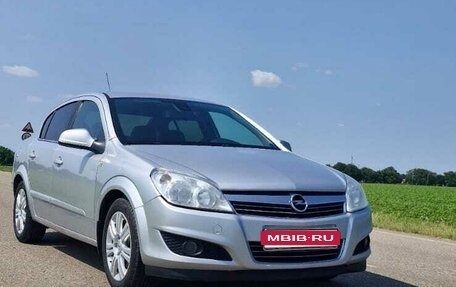 Opel Astra H, 2010 год, 550 000 рублей, 1 фотография