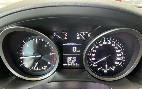 Toyota Land Cruiser 200, 2014 год, 3 319 000 рублей, 13 фотография