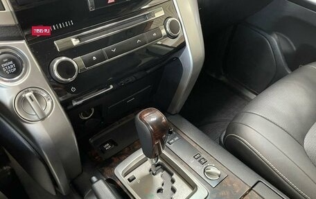 Toyota Land Cruiser 200, 2014 год, 3 319 000 рублей, 16 фотография