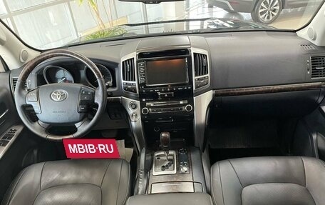 Toyota Land Cruiser 200, 2014 год, 3 319 000 рублей, 11 фотография