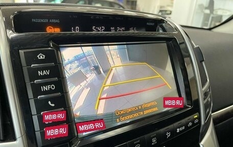 Toyota Land Cruiser 200, 2014 год, 3 319 000 рублей, 15 фотография