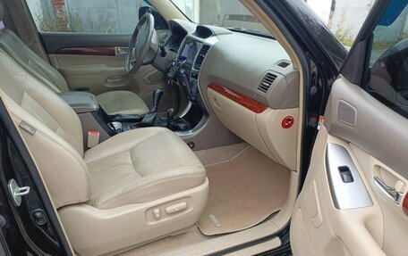 Toyota Land Cruiser Prado 120 рестайлинг, 2006 год, 1 895 000 рублей, 7 фотография
